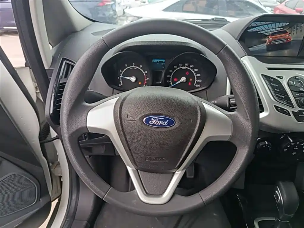 Ford Ecosport 2017 — фото 11