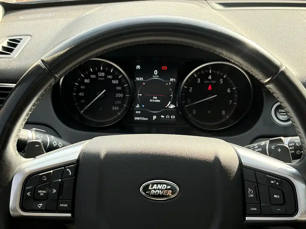 Land Rover Discovery Sport 2018 — фото 12