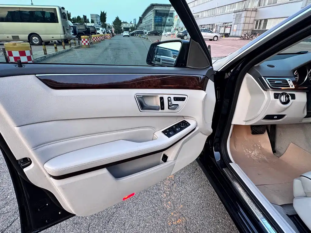 Mercedes-Benz E-Class 2014