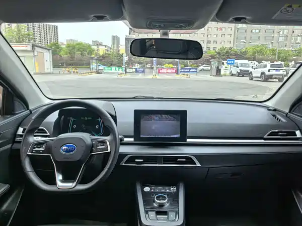 BYD e2 2019