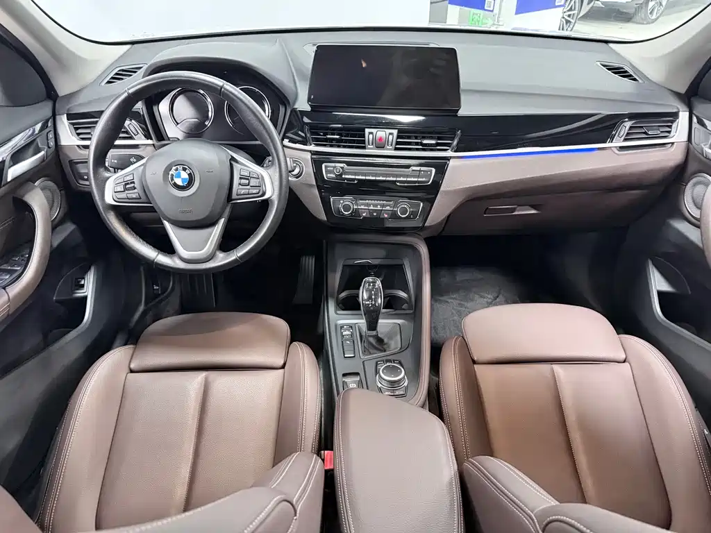 BMW X1 2022 — фото 8