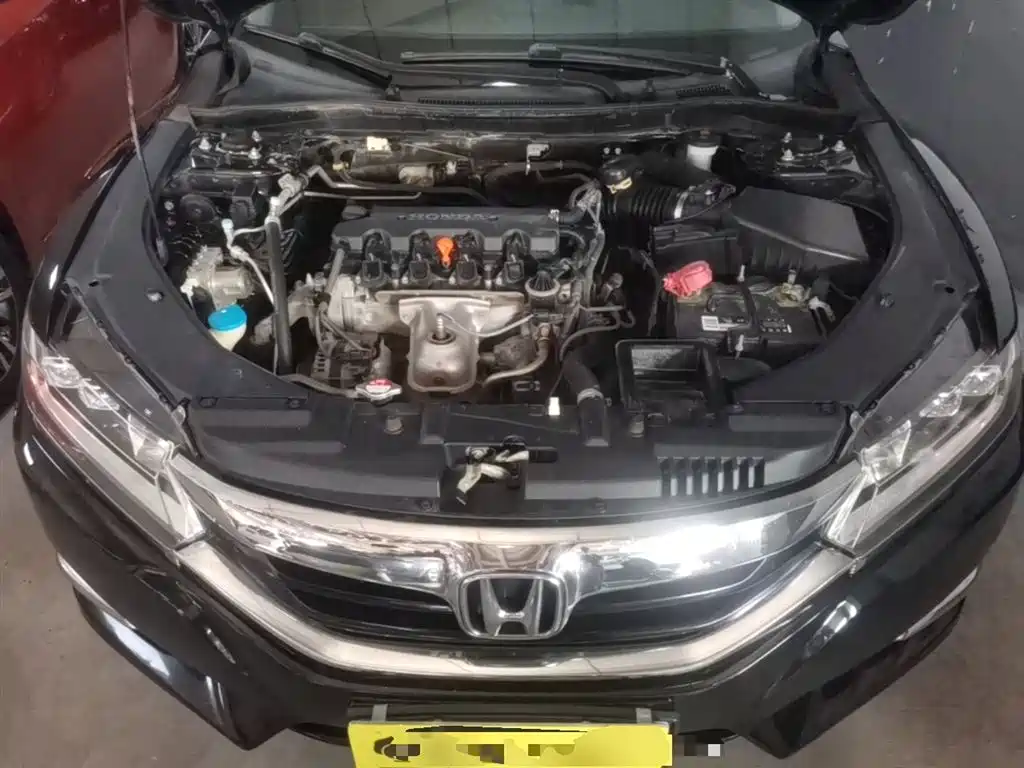 Honda Spirior 2015 — фото 20
