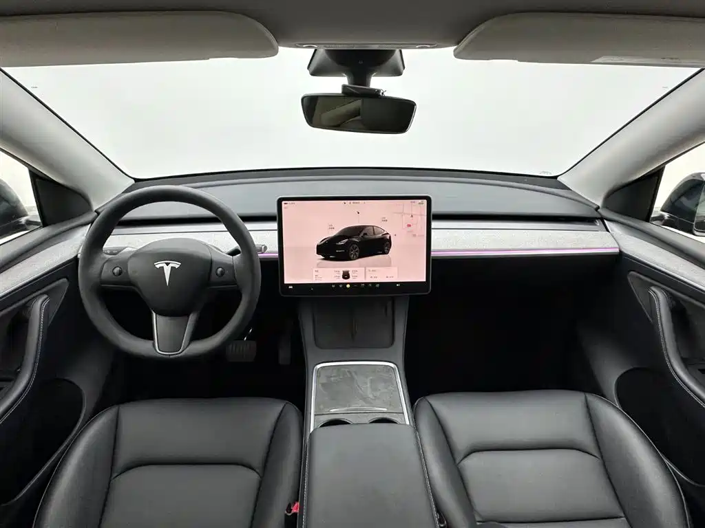 Tesla Model Y 2024 — фото 15