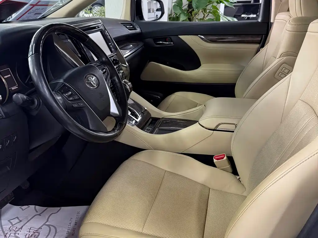 Toyota Alphard 2019 — фото 2