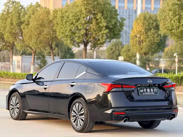 Nissan Teana 2022