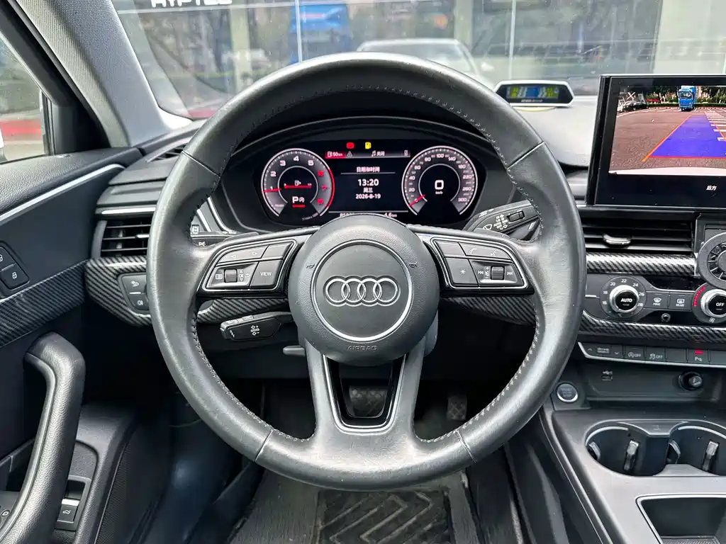 Audi A4L 2021 — фото 13