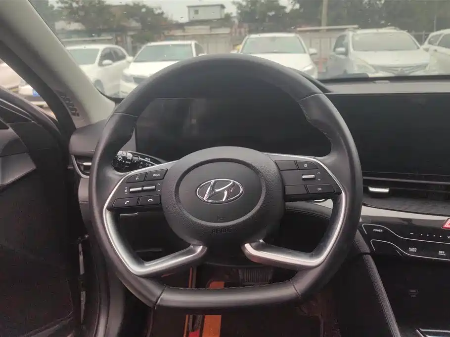 Hyundai Mistra 2022 — фото 15