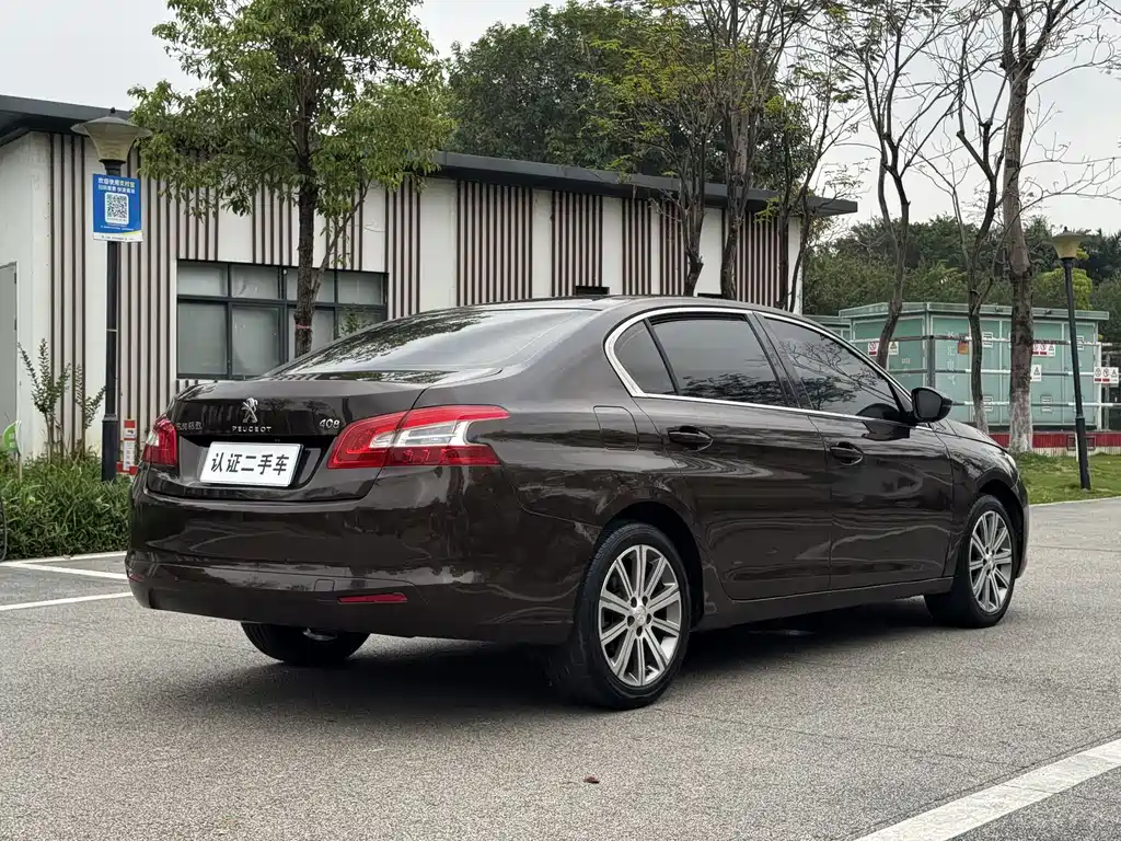 Peugeot 408 2016 — фото 20