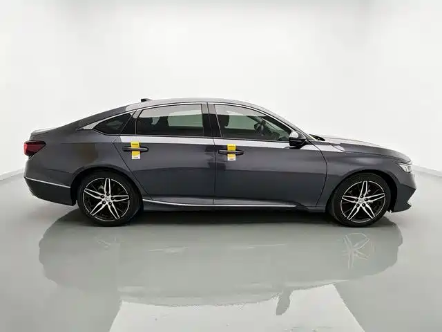 Honda Accord 2022 — фото 12