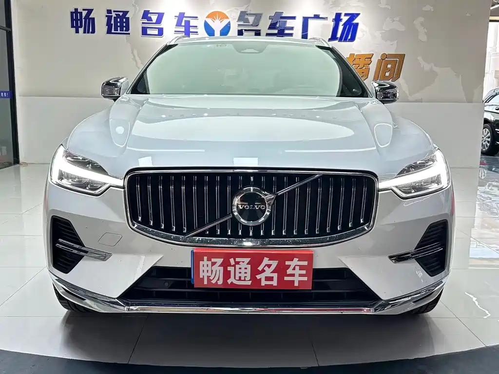 Volvo XC60 2022