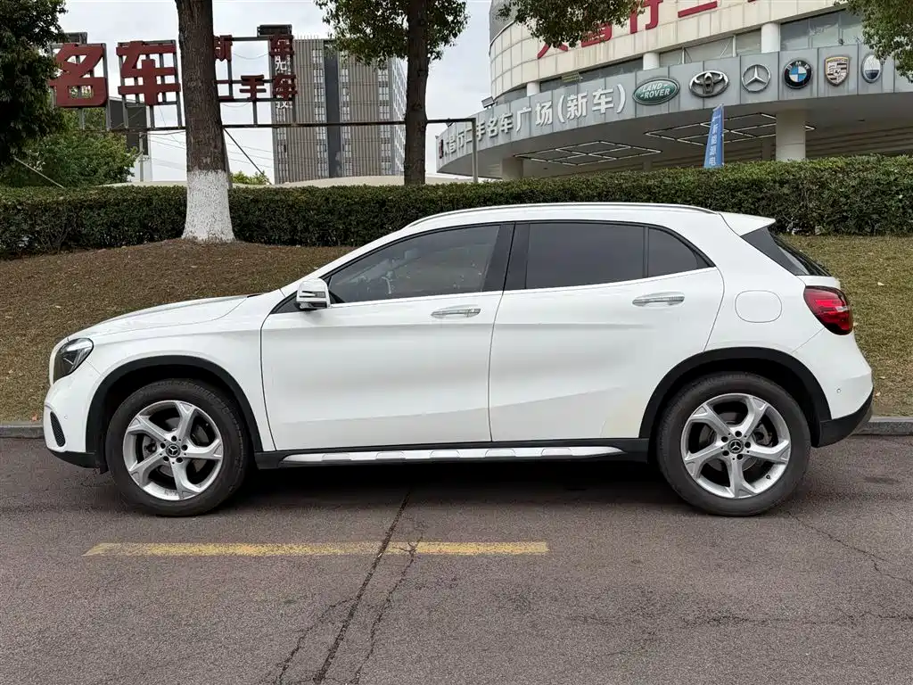 Mercedes-Benz GLA 2018 — фото 3