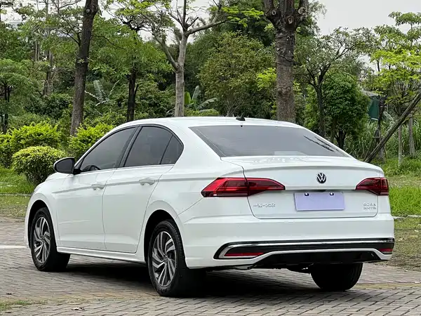 Volkswagen Bora 2023