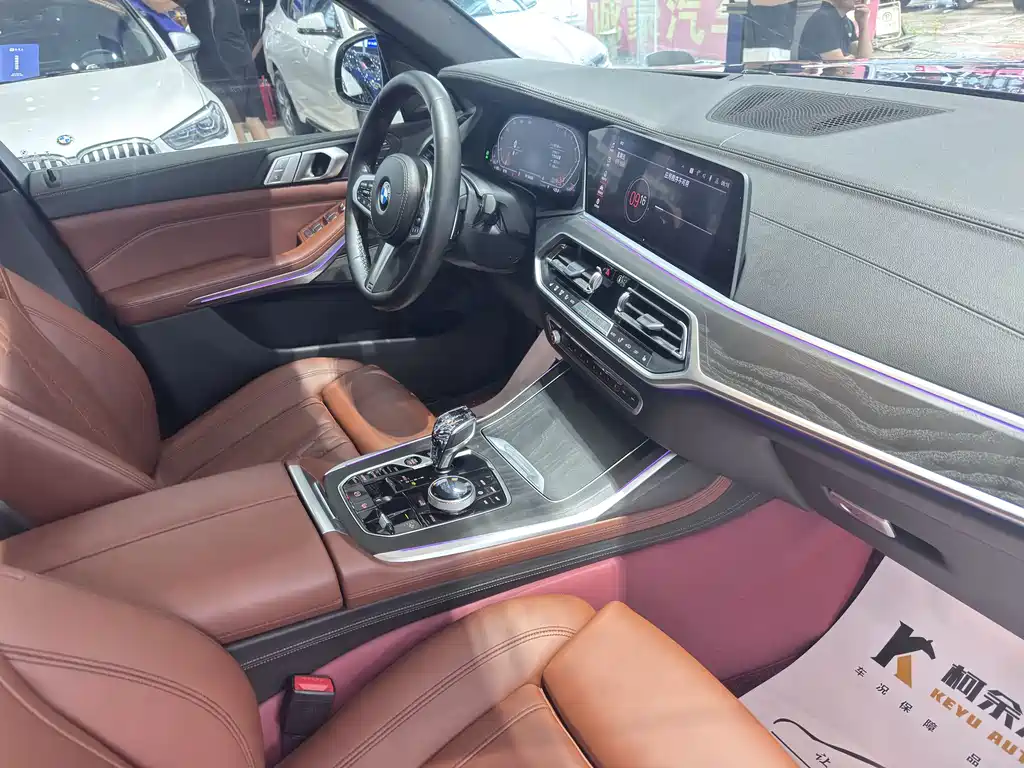 BMW X7 2019 — фото 12