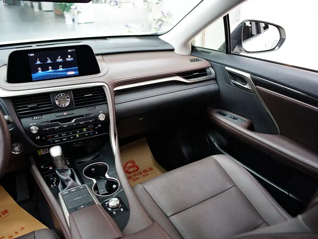 Lexus RX 2021 — фото 13