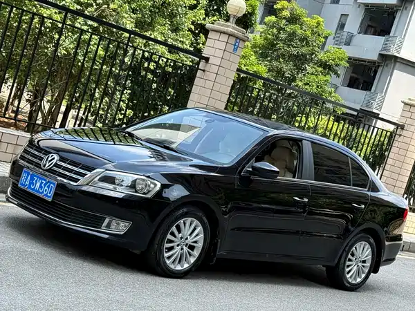 Volkswagen Lavida 2013
