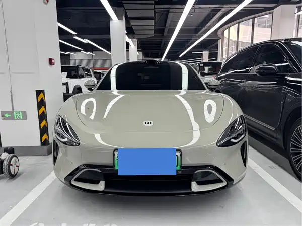 Xiaomi SU7 2024