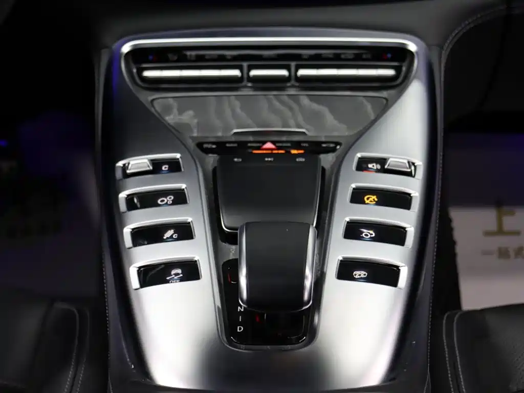 Mercedes-Benz AMG GT 2020 — фото 18