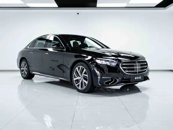 Mercedes-Benz E-Class 2024