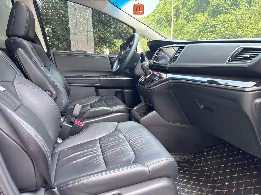 Honda Odyssey 2021 — фото 12