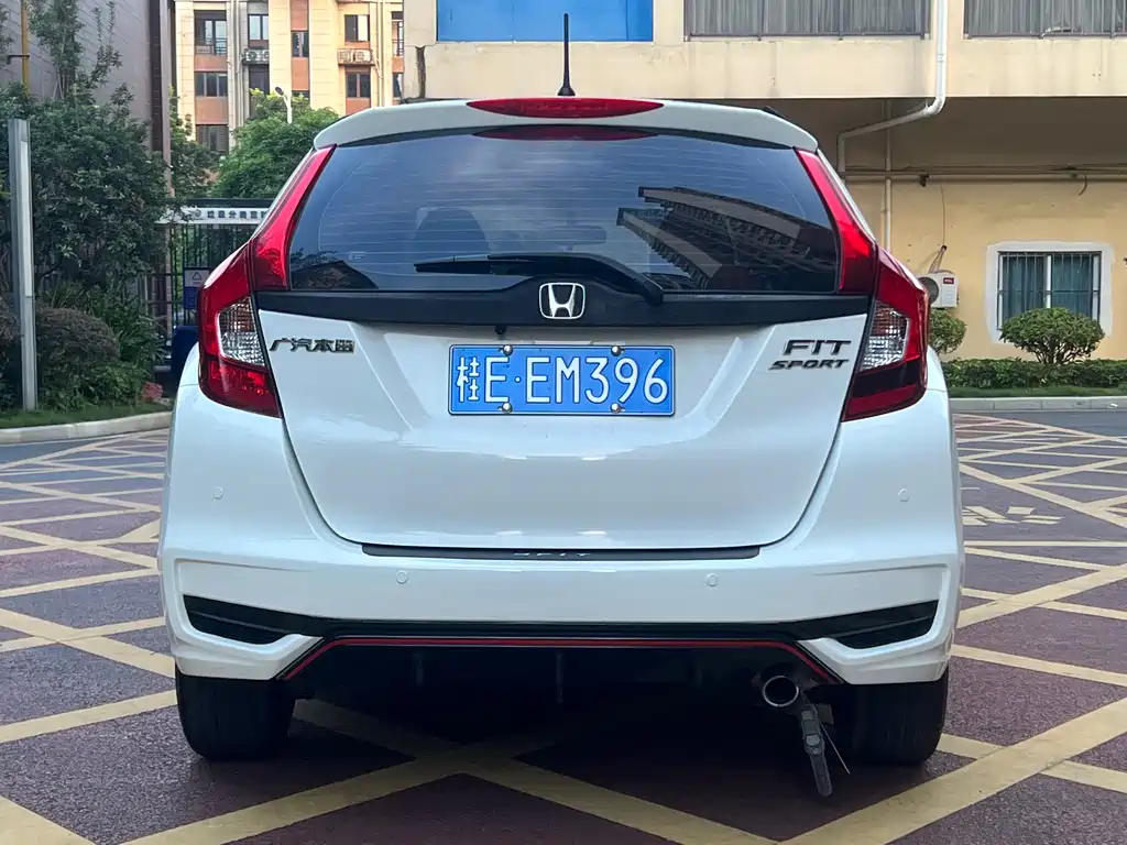 Honda Fit 2018 — фото 6