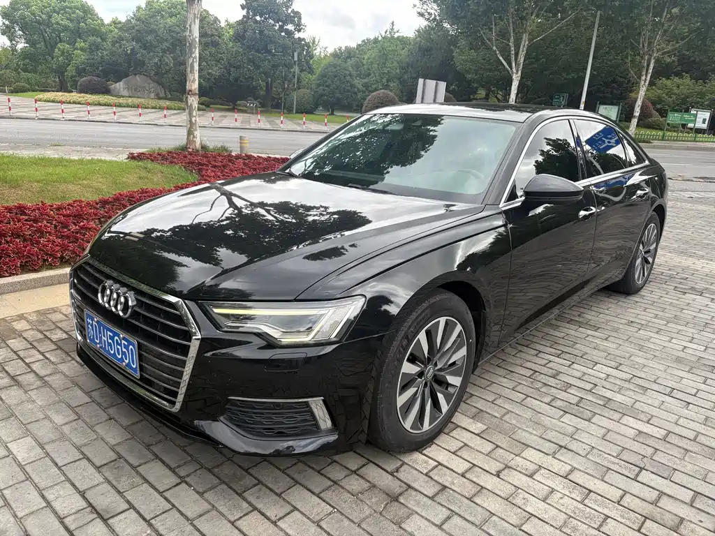 Audi A6L 2021 — фото 1