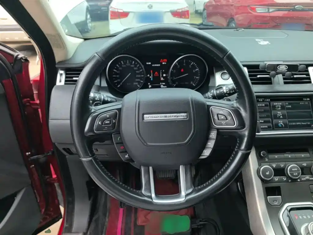 Land Rover Evoque 2016 — фото 11