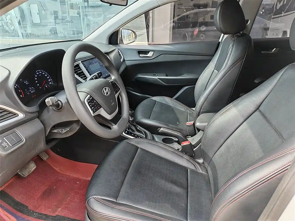 Hyundai Verna 2018 — фото 20