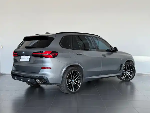BMW X5 2025