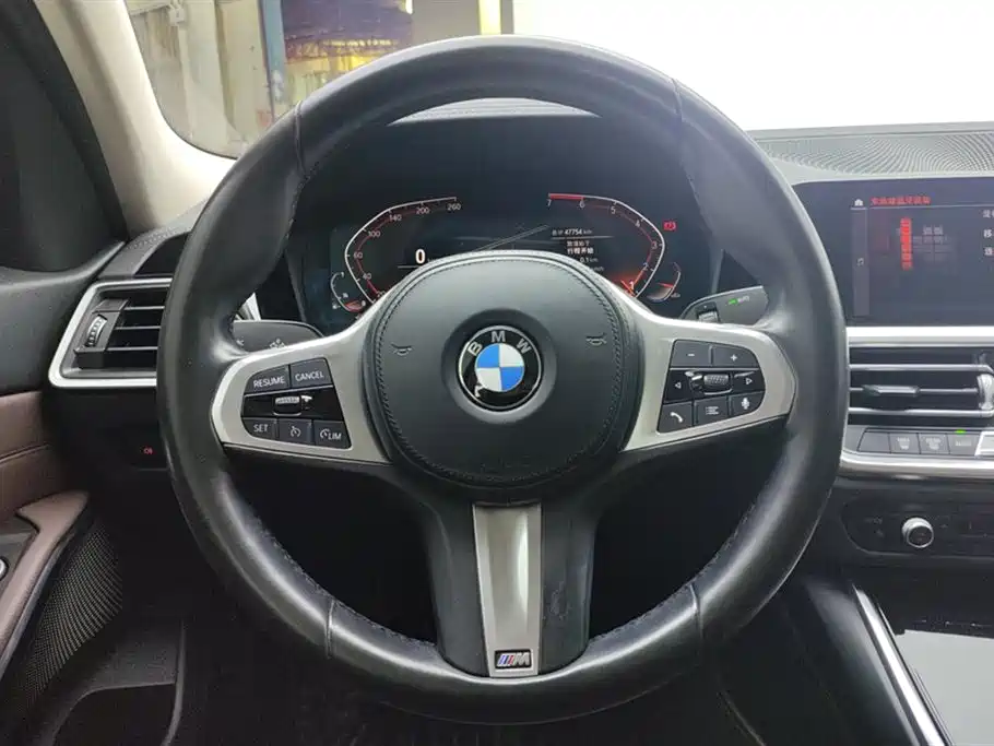 BMW 3 Series 2021 — фото 15