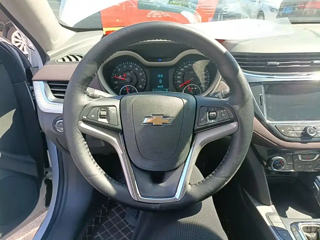 Chevrolet Malibu 2018 — фото 11