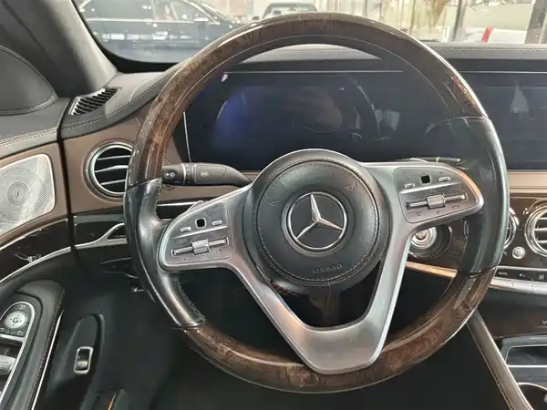 Mercedes-Benz Maybach S-Class 2018