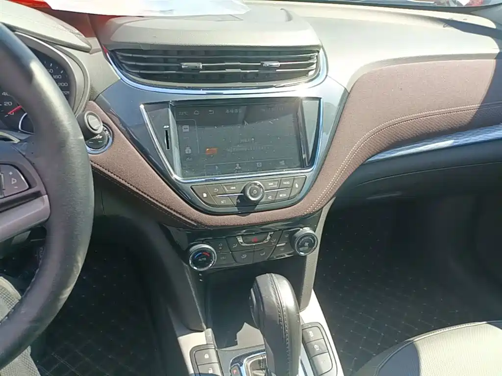 Chevrolet Malibu 2018 — фото 13