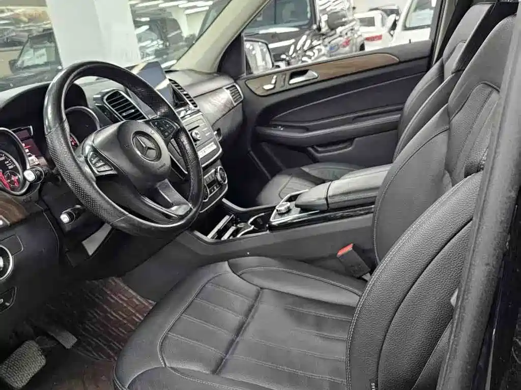 Mercedes-Benz GLE 2017 — фото 8
