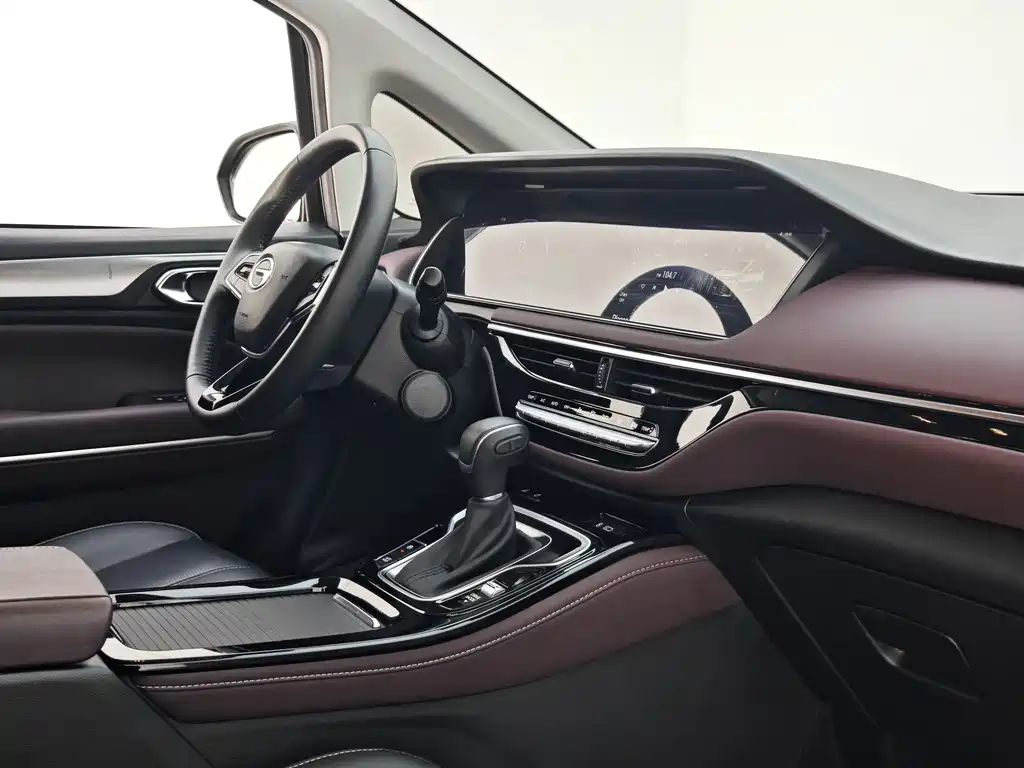 GAC Motor Trumpchi M6 2024 — фото 12