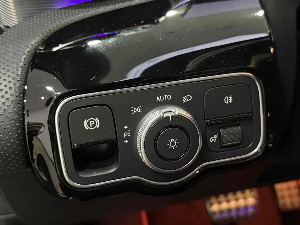 Mercedes-Benz A-Class AMG 2023 — фото 23