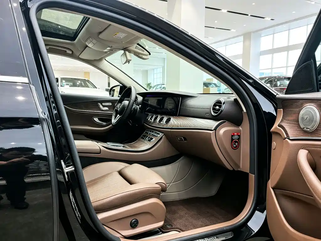 Mercedes-Benz E-Class 2019 — фото 7