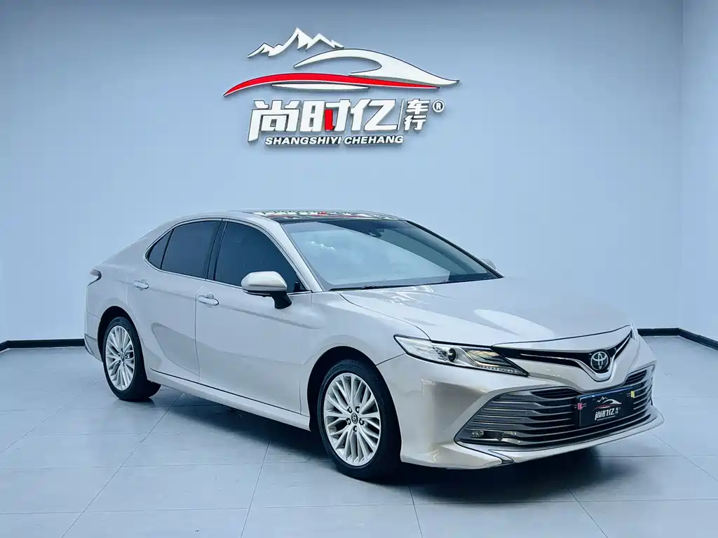 Toyota Camry 2020 — фото 3