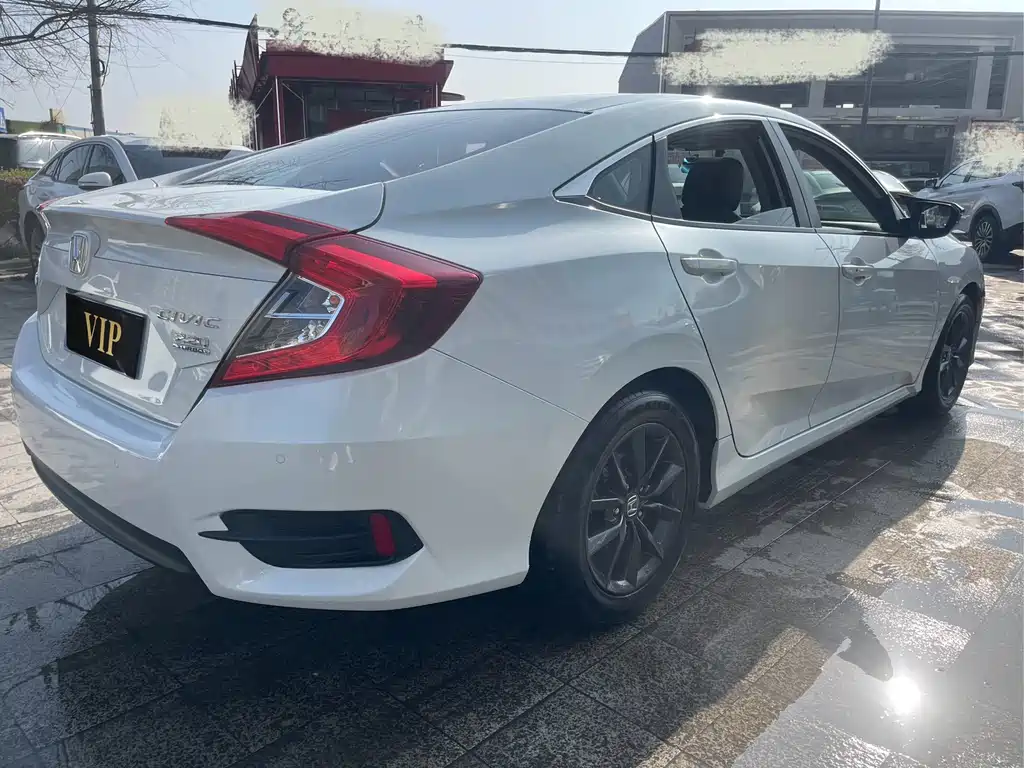 Honda Civic 2019 — фото 12