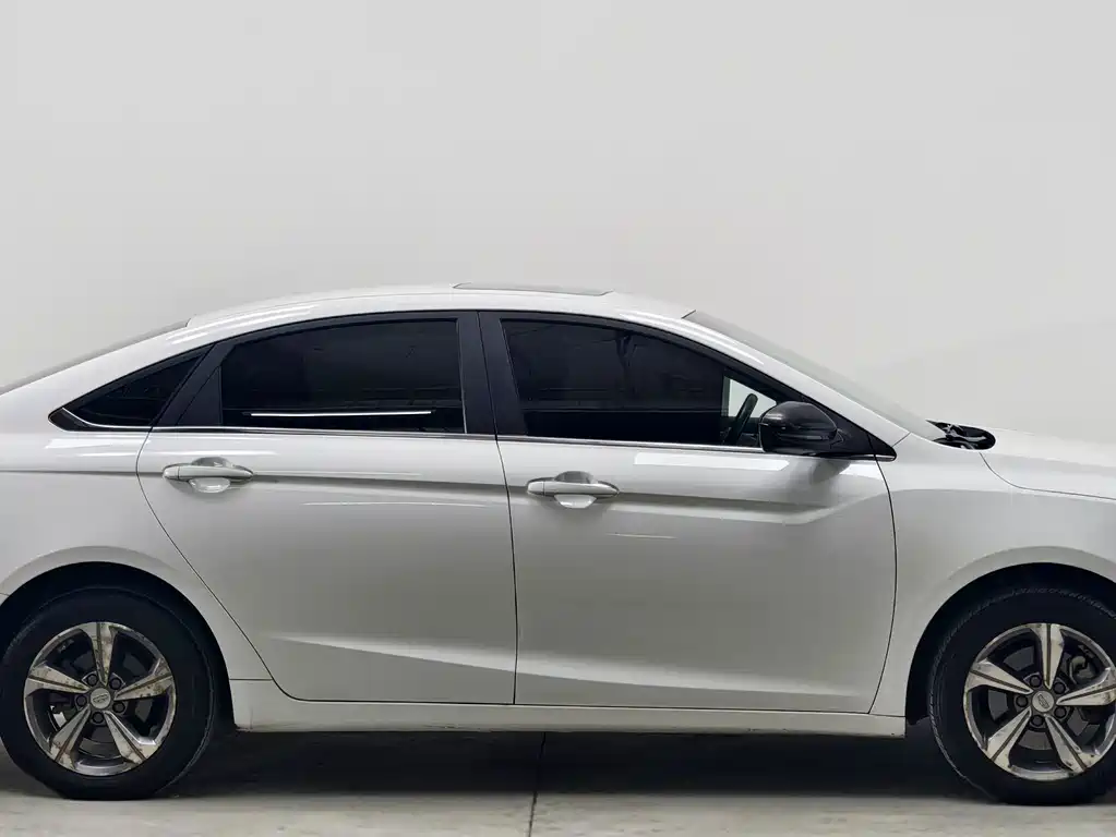 Geely Emgrand GL 2018 — фото 8