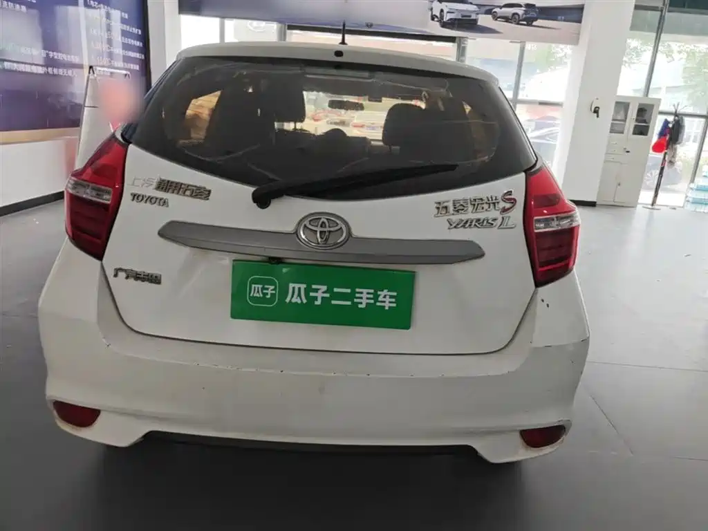 Toyota Yaris L 2016 — фото 6