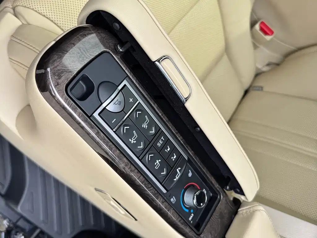 Toyota Vellfire 2020 — фото 9