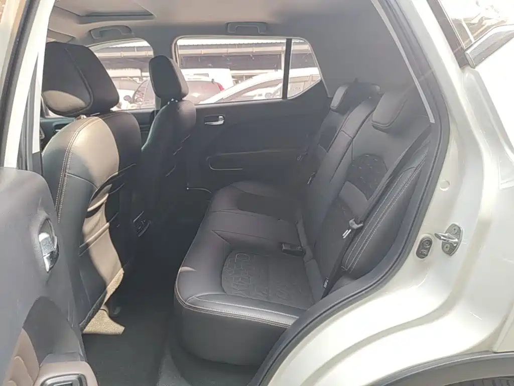 GAC Trumpchi GS3 2020 — фото 17
