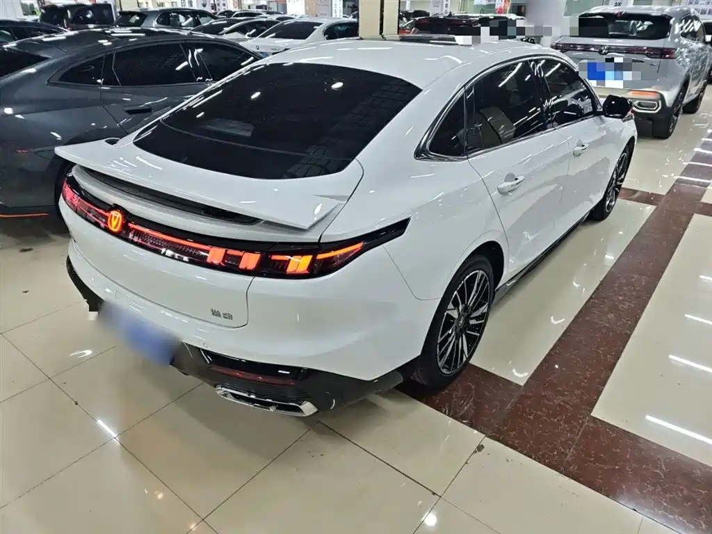 Changan Eado 2025 — фото 12