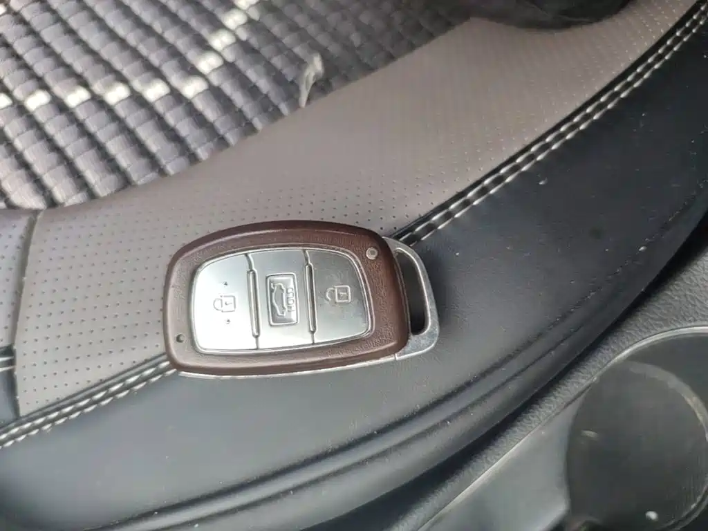 Hyundai Celesta 2017 — фото 13