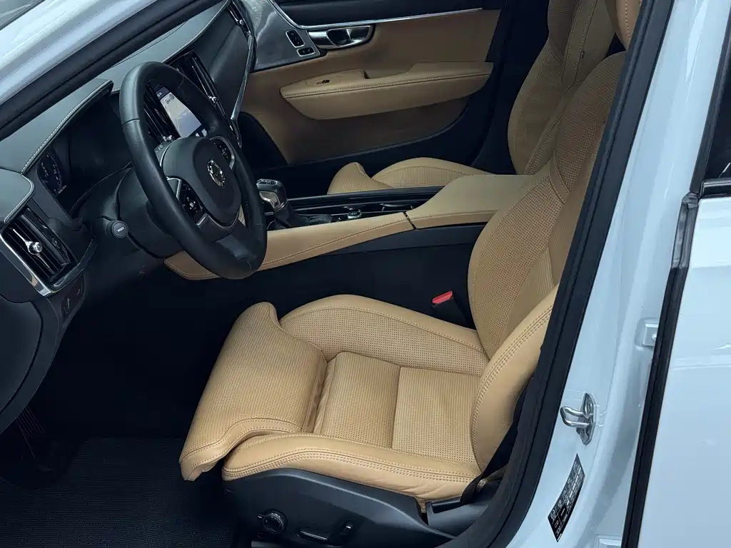 Volvo V90 2018 — фото 12