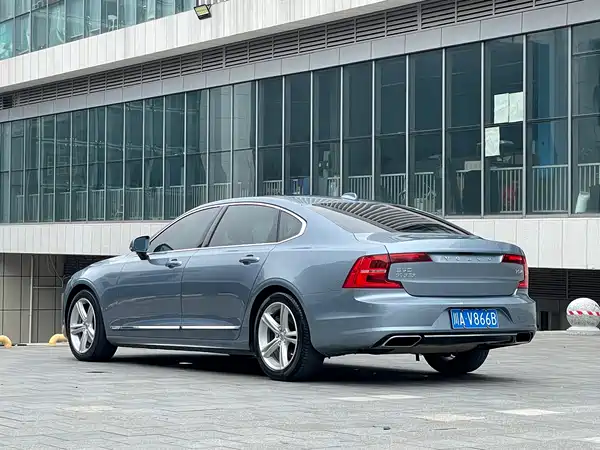 Volvo S90 2018