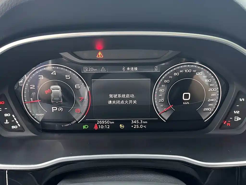 Audi Q3 2023 — фото 13