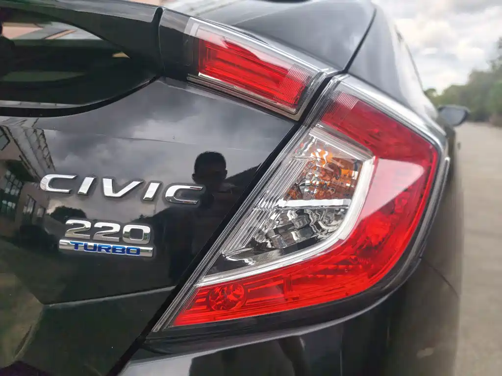 Honda Civic 2021 — фото 18
