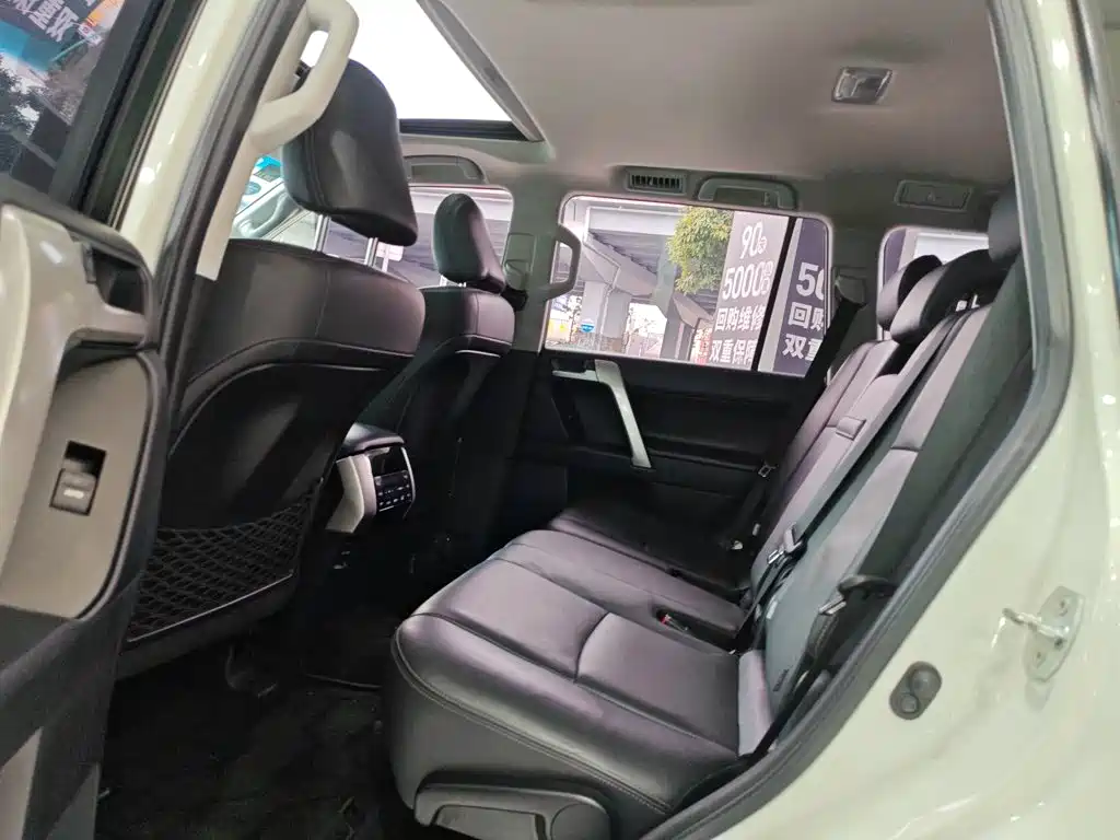 Toyota Prado 2019 — фото 13