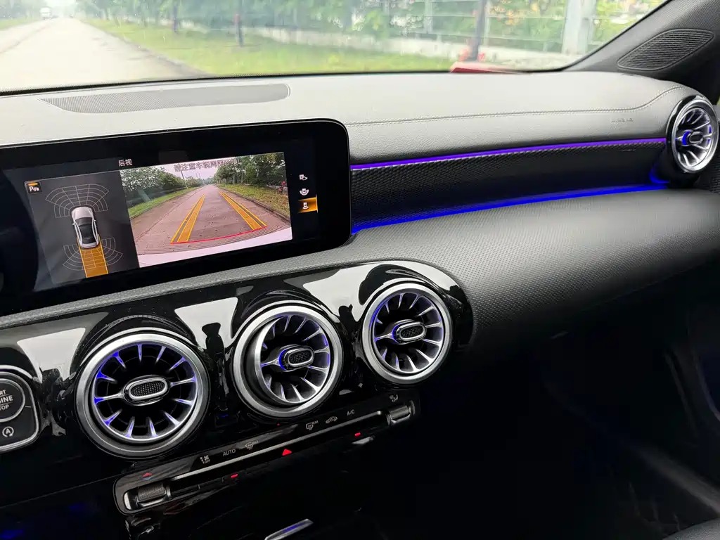 Mercedes-Benz A-Class 2022 — фото 22